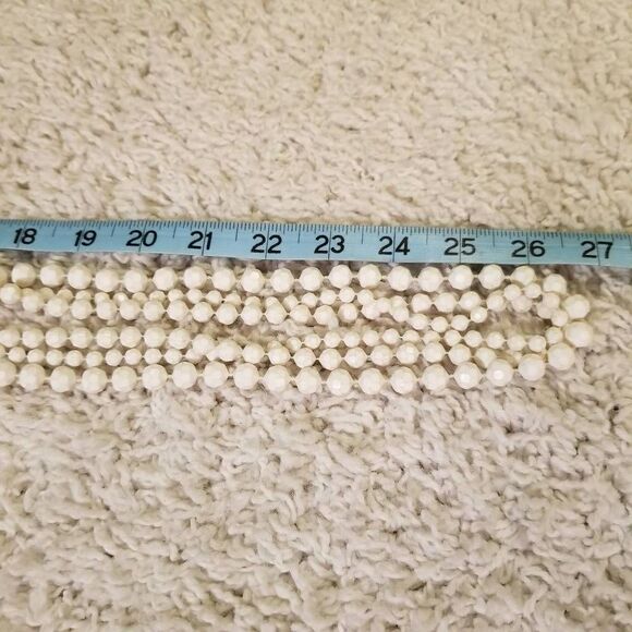 Vintage White 3 strand faceted bead necklace 54" - Picture 4 of 6